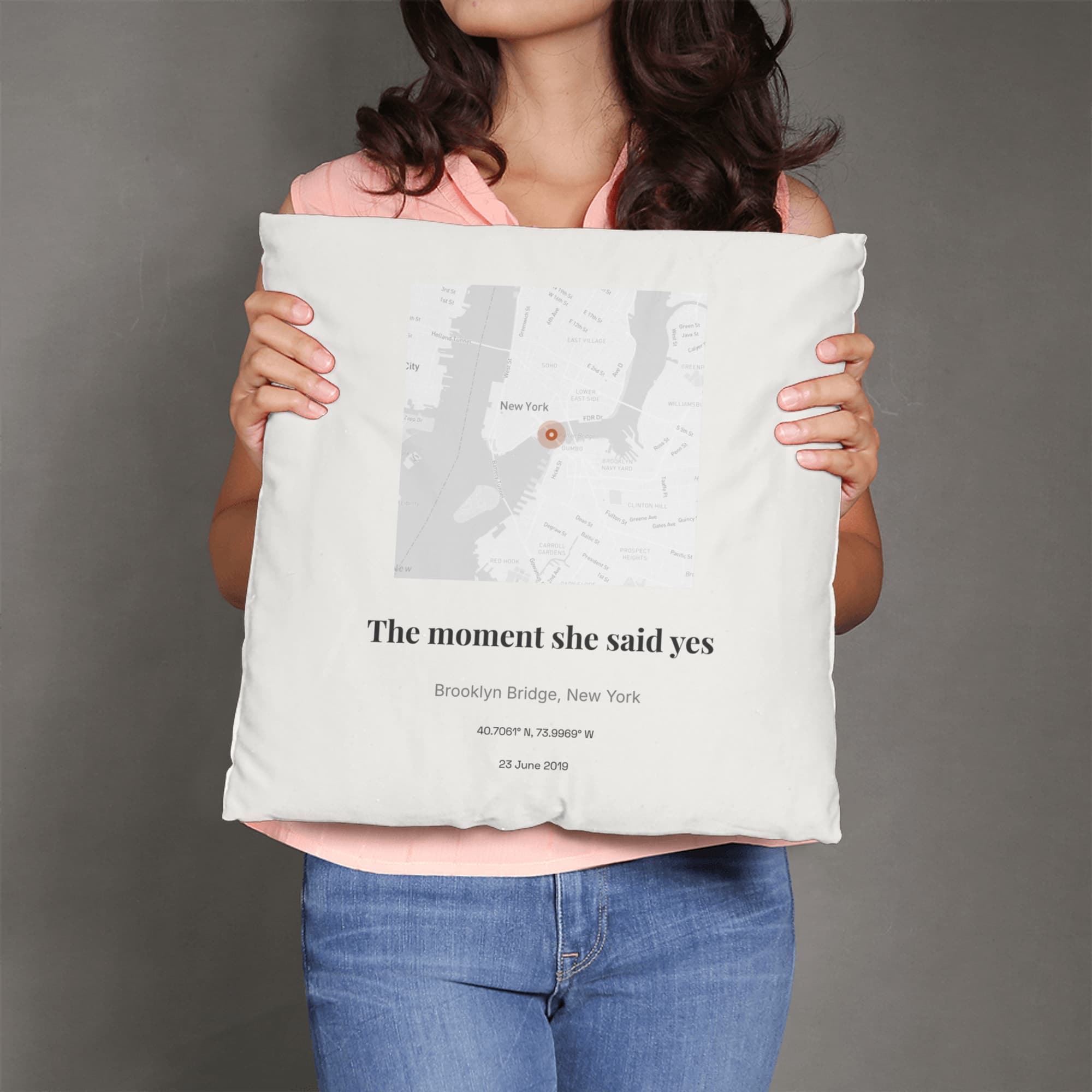 Engagement Ring Location on the linen pillow